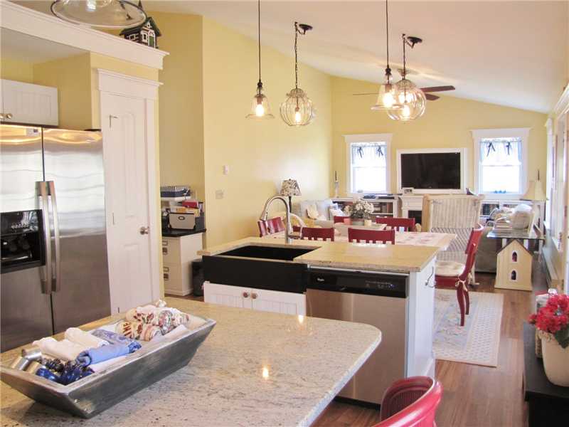 Stand-Alone condo with 2 bedrooms, 2 baths for sale in Rockport, Maine