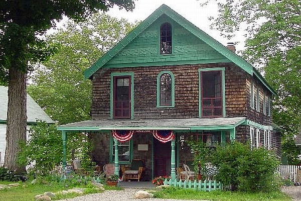 Cottage in Seaside Victorian Community of Bayside in Mid-Coast Maine on Penobscot Bay