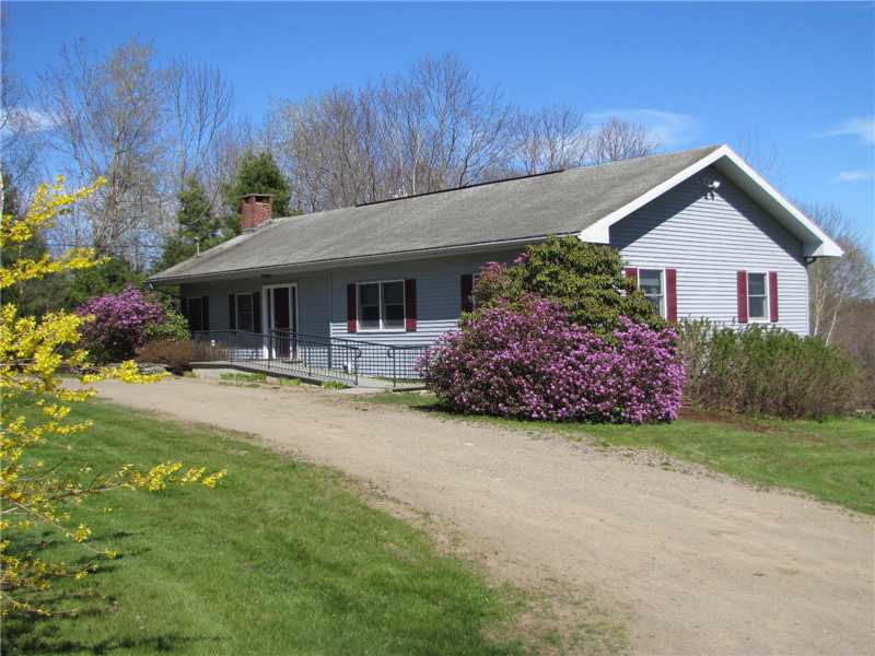 Real Estate Listing - Coastal Ranch Home with a Sun Room, Deck and 2-Car Garage - 
		55 Bayview Drive Northport, Maine